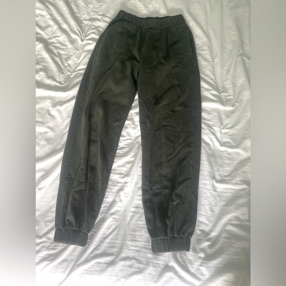 Brandy Melville Rosa Sweatpants